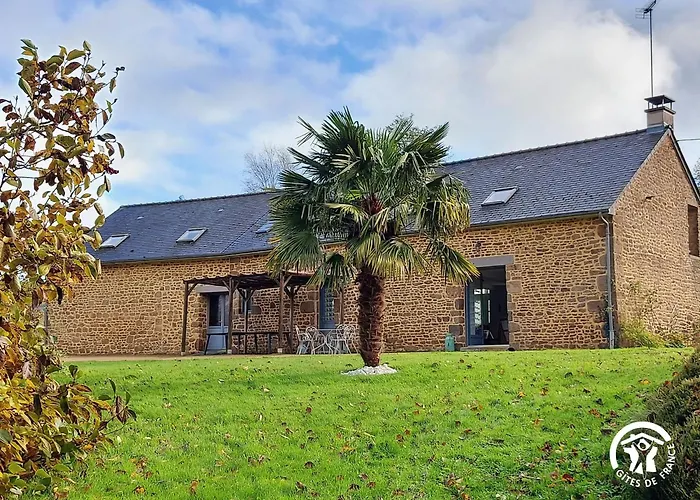 La Maison De La Peche Carelles