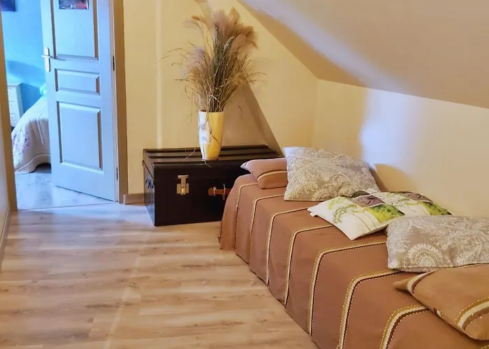 La Maison De La Peche Carelles